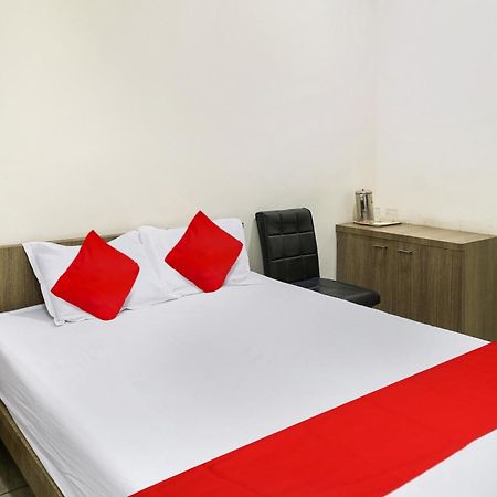 Oyo Flagship Pawan Park Hotel Vellore Exterior foto