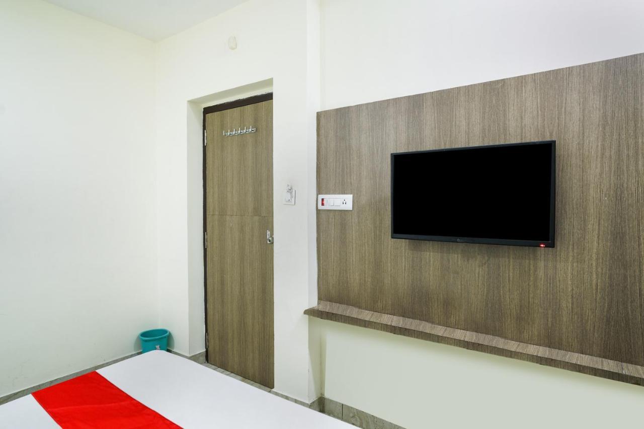 Oyo Flagship Pawan Park Hotel Vellore Exterior foto