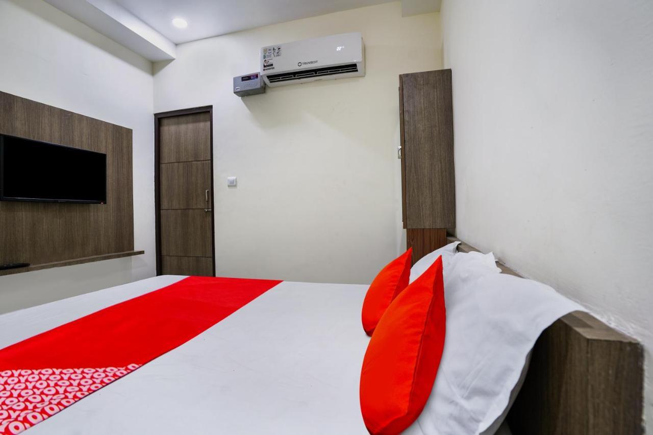 Oyo Flagship Pawan Park Hotel Vellore Exterior foto