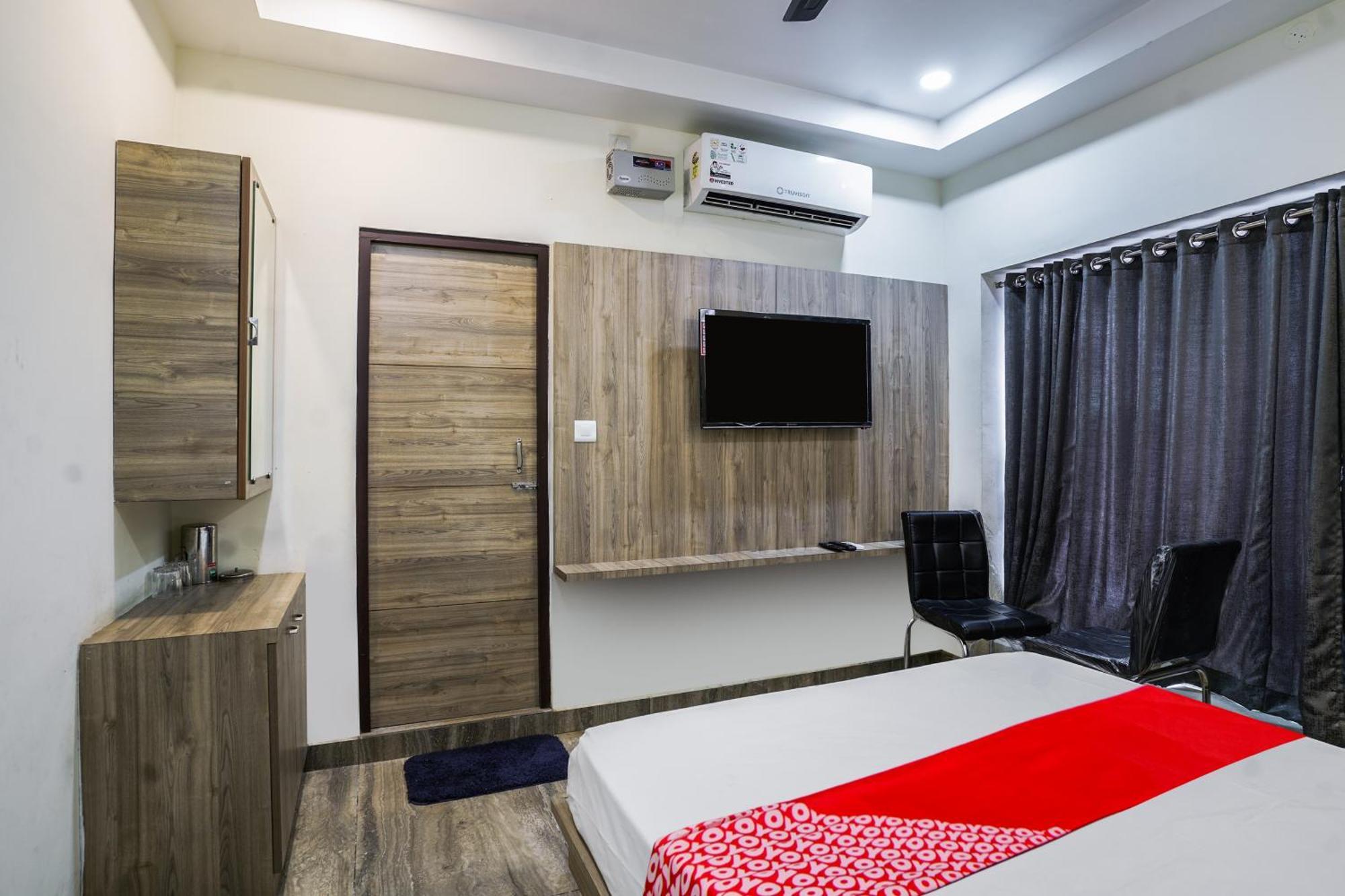 Oyo Flagship Pawan Park Hotel Vellore Exterior foto